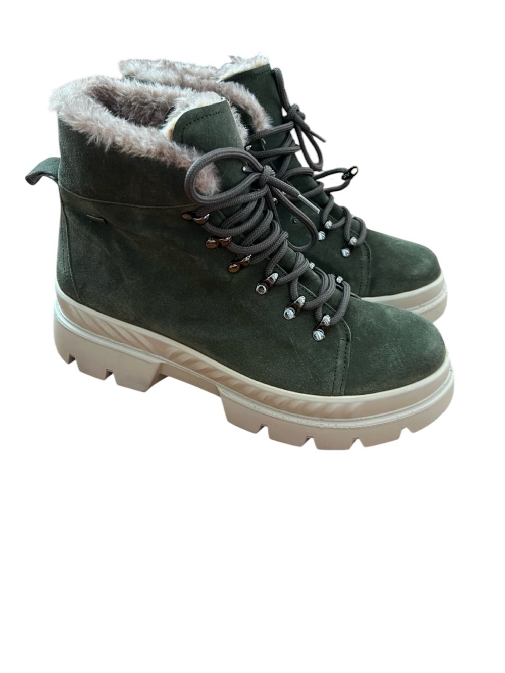 Ara Montreal Gore Tex Waterproof boots retail $188
